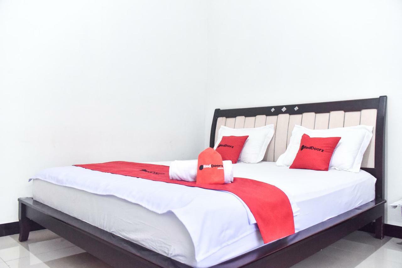 Reddoorz Near Sultan Hasanuddin Airport 2 Hotel Makassar Buitenkant foto
