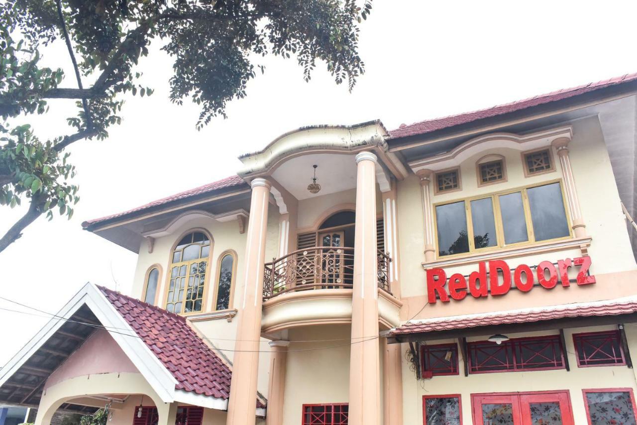 Reddoorz Near Sultan Hasanuddin Airport 2 Hotel Makassar Buitenkant foto