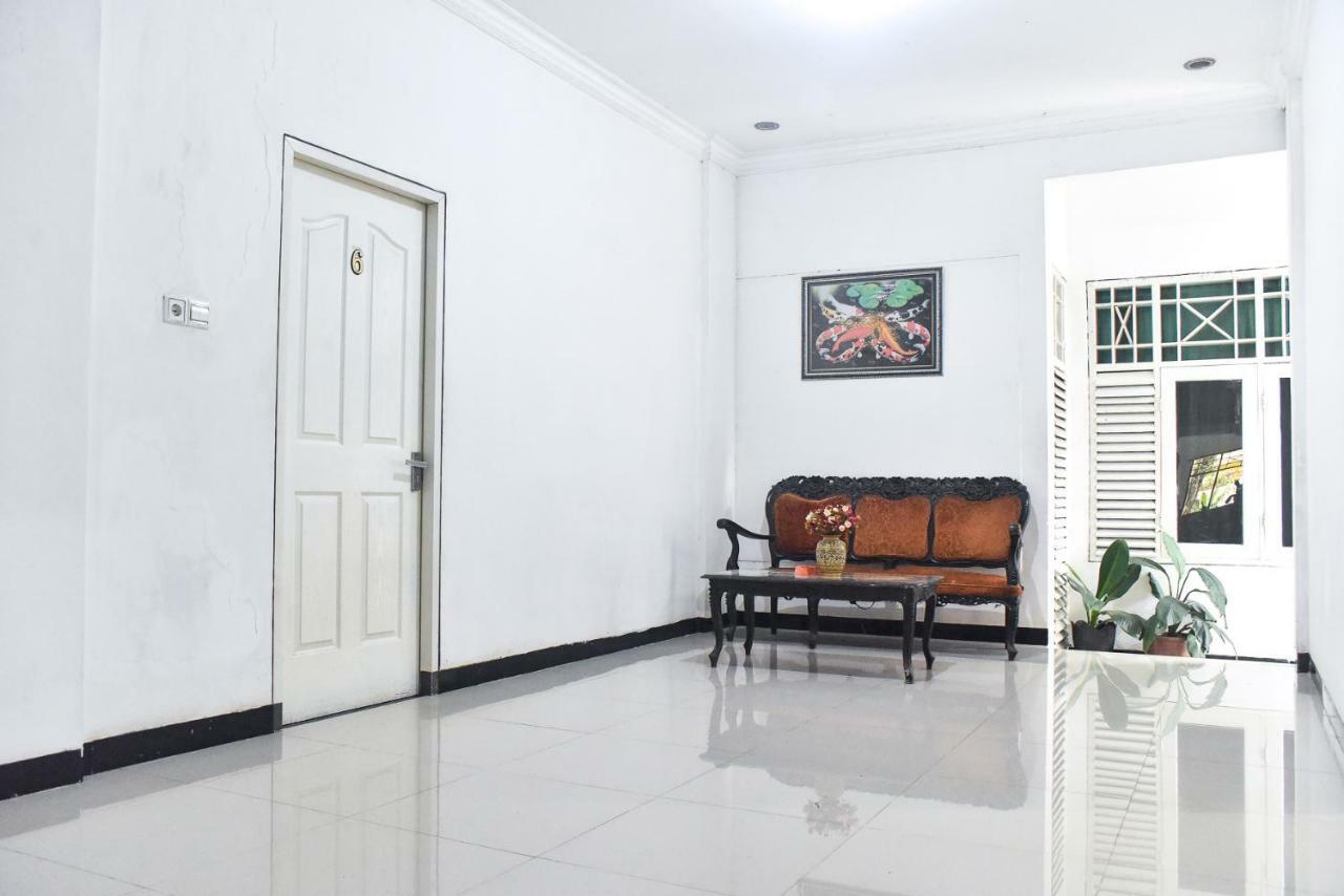 Reddoorz Near Sultan Hasanuddin Airport 2 Hotel Makassar Buitenkant foto